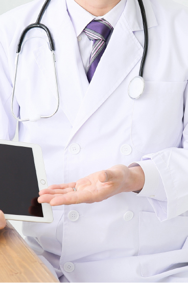 院長 前中 基良